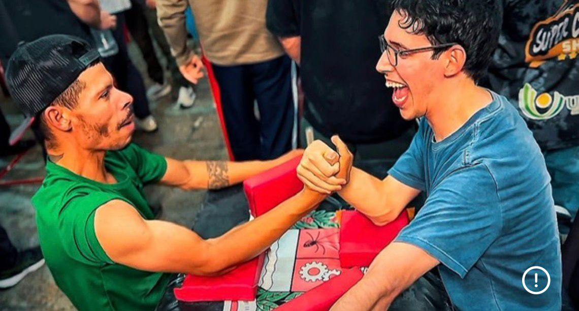 Evento esportivo da IPa — crianças jogando futebol